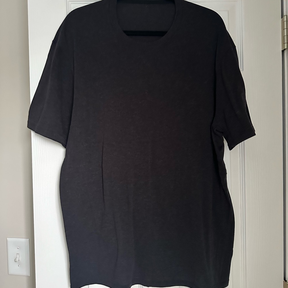 Lululemon Somatic Aero black shirt